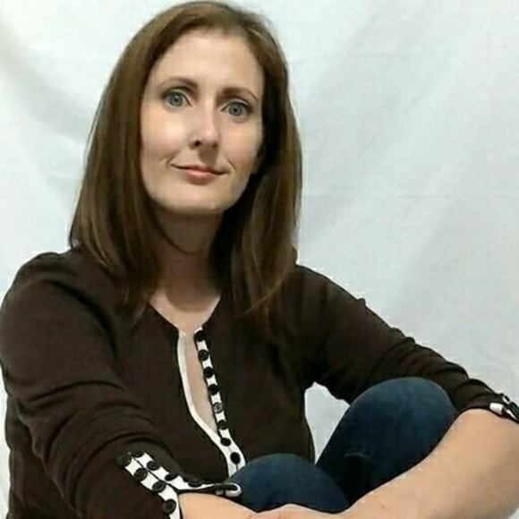 Meet Tracy - Picture 2 of 16